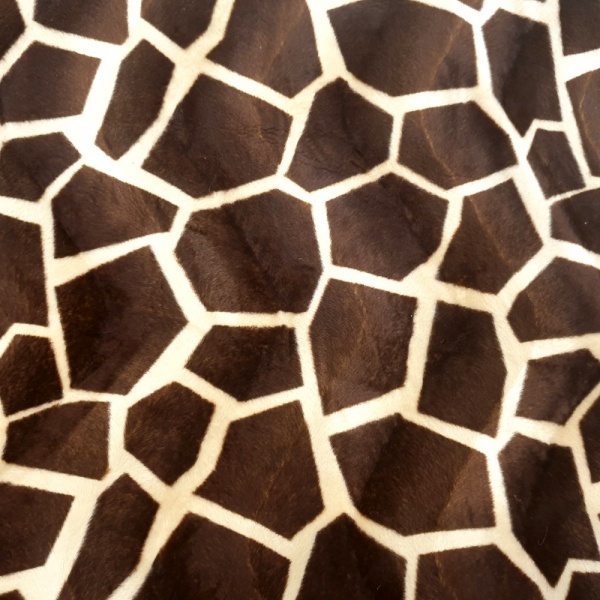 Big Giraffe Polyester Velboa